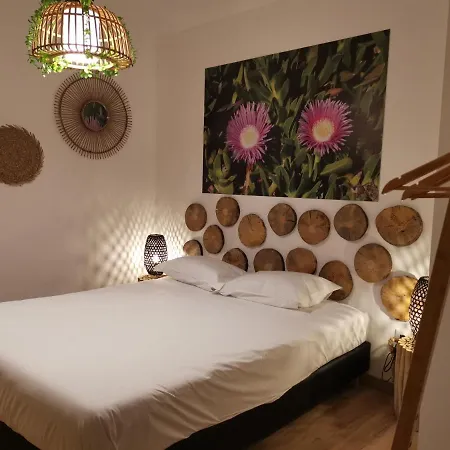 Atlantic Nature House Bed & Breakfast